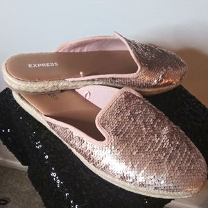 Express sequined slids